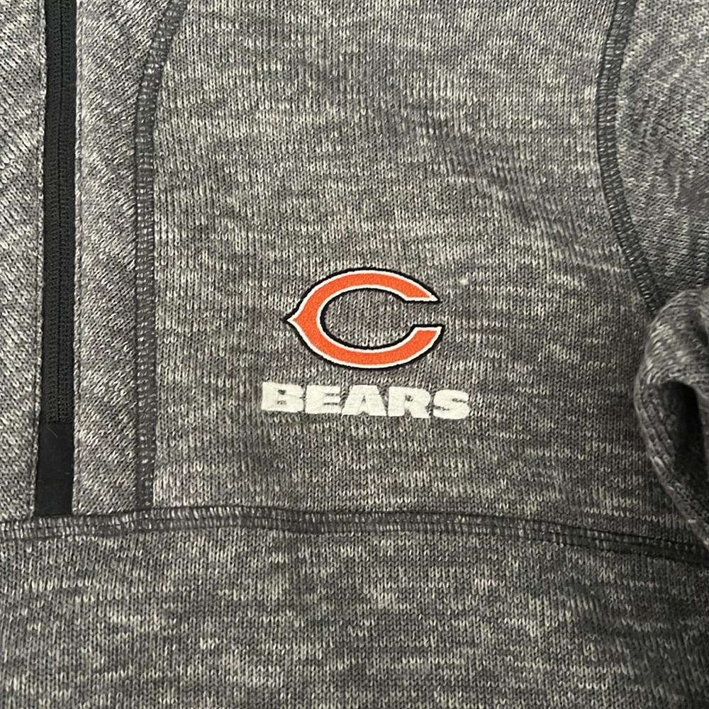 Men’s size large 1/4 zip up. Chicago Bears themed. - Picture 2 of 3